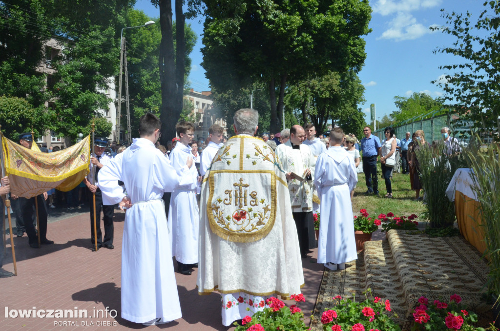 Dwie procesje eucharystyczne przeszły przez Łowicz