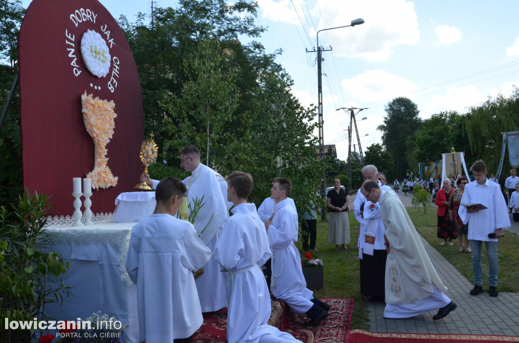 Dwie procesje eucharystyczne przeszły przez Łowicz