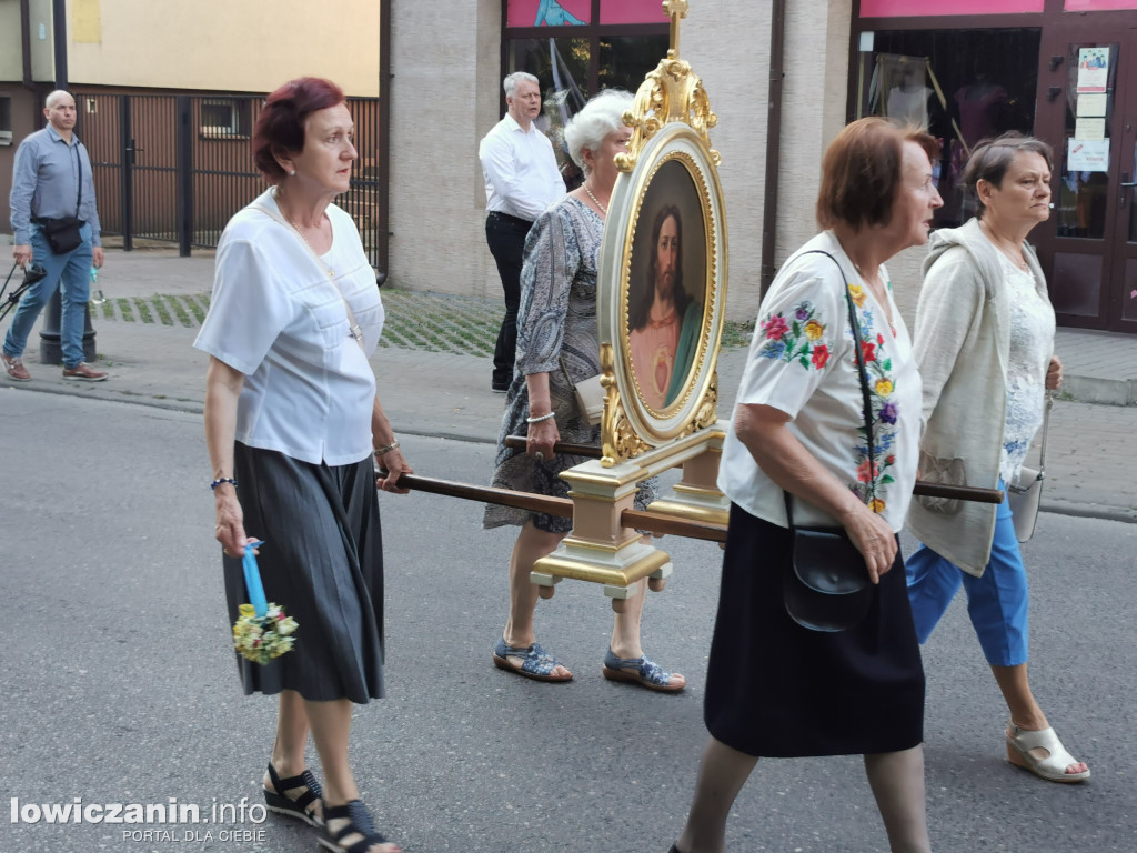 Procesja przeszła Alejami Sienkiewicza