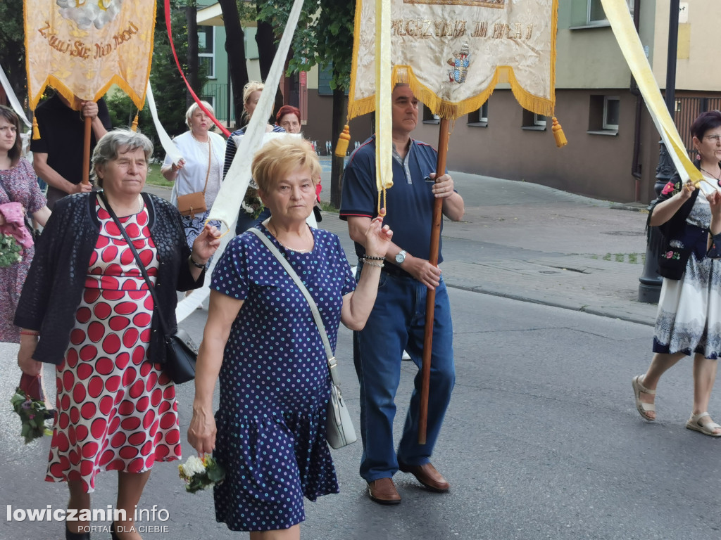 Procesja przeszła Alejami Sienkiewicza