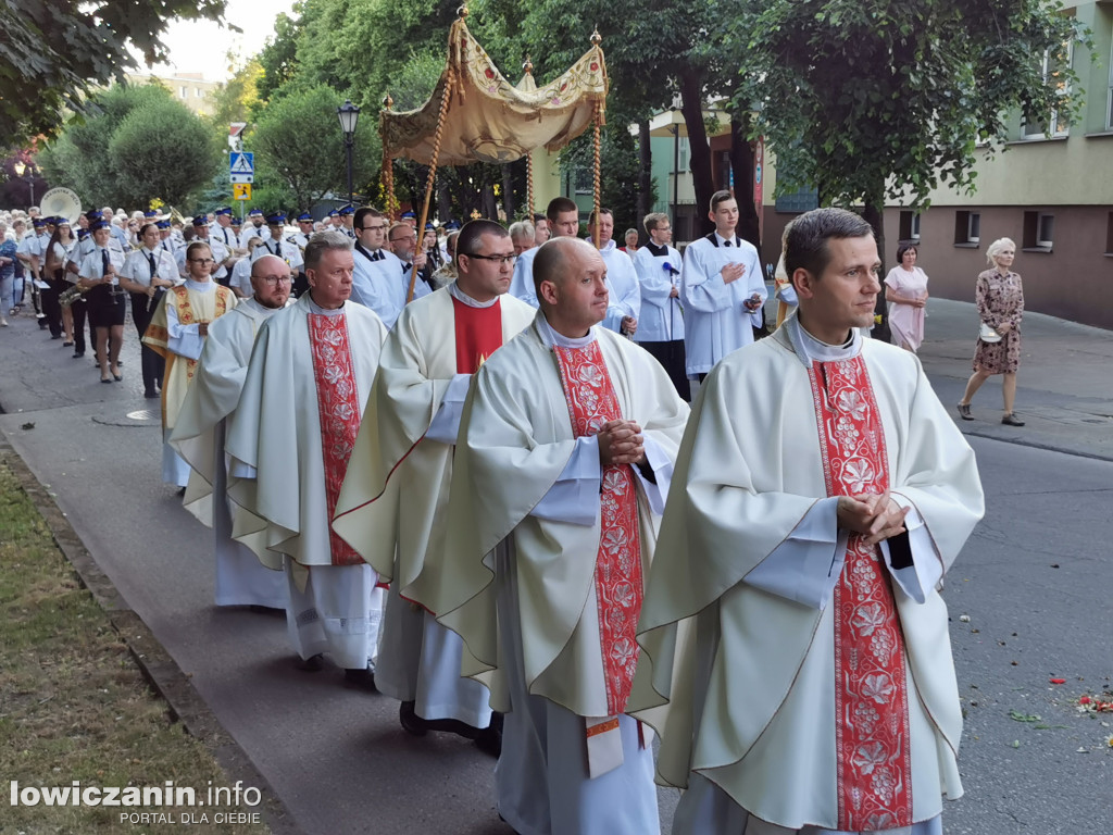 Procesja przeszła Alejami Sienkiewicza