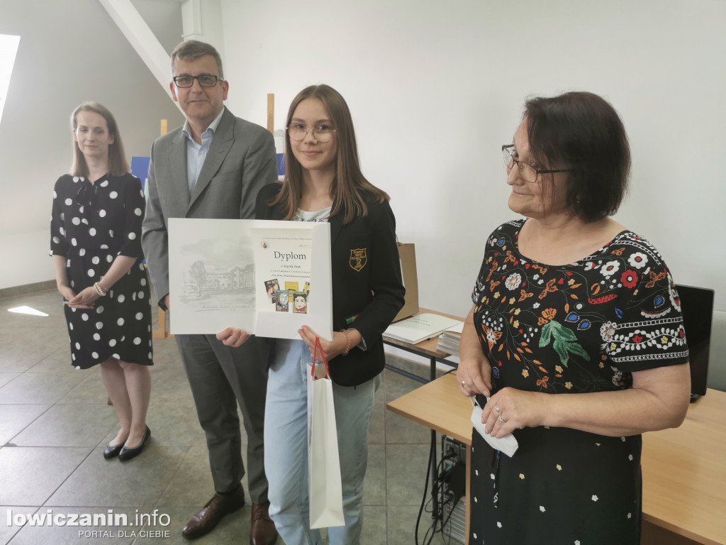 Pijarska nagrodziła za czytanie książek