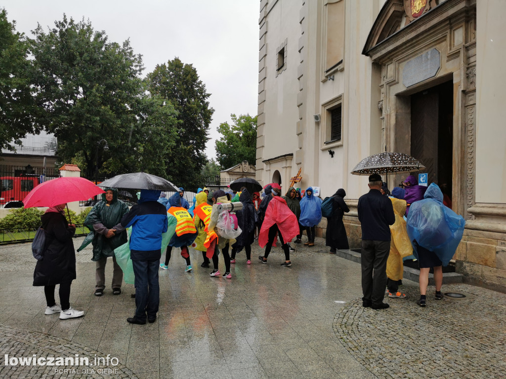 Wyjście pielgrzymki z Łowicza