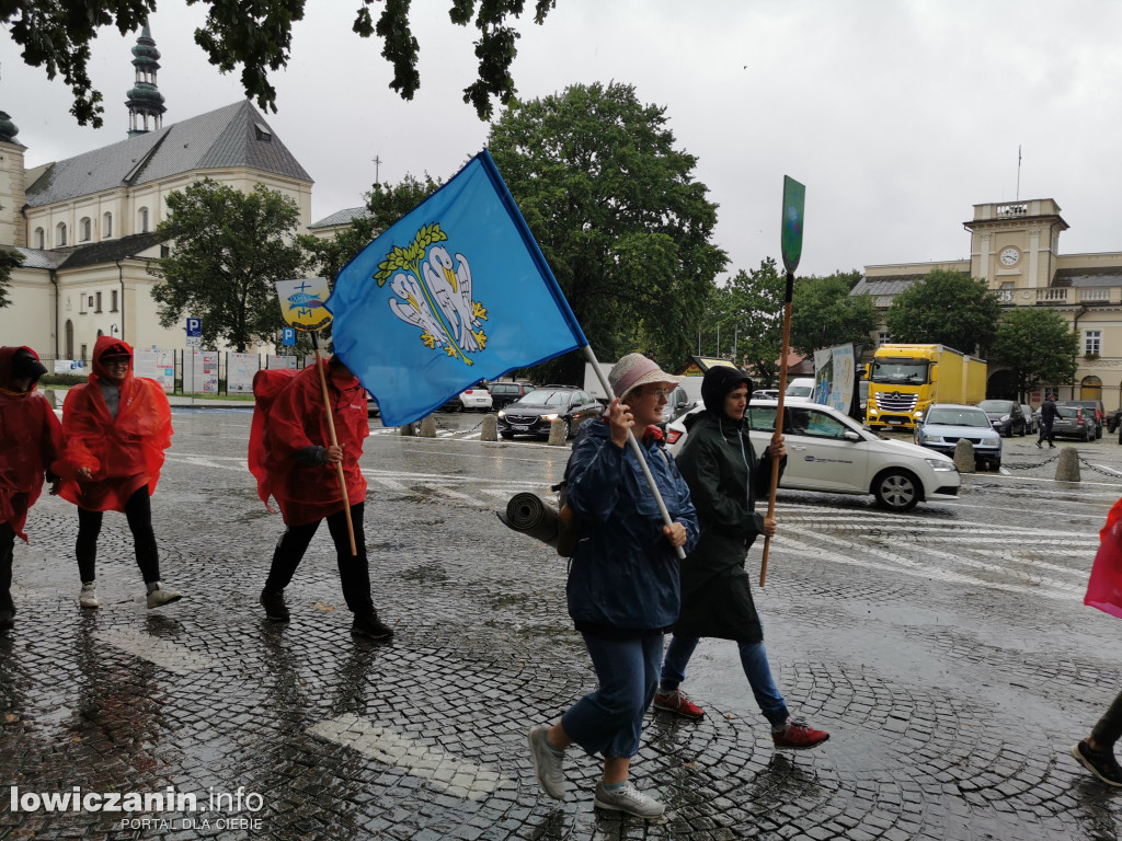 Wyjście pielgrzymki z Łowicza