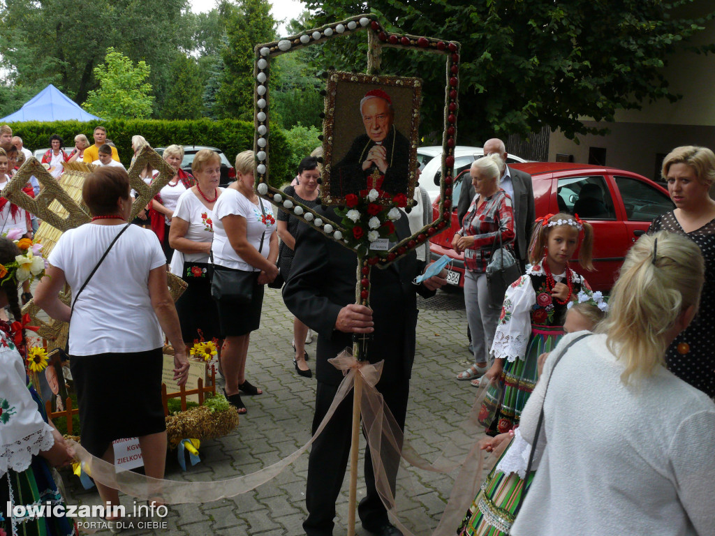Dziękowali za plony w łowickiej katedrze