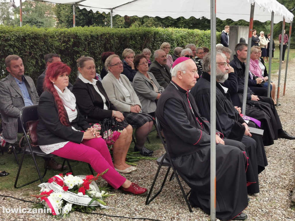 Uroczystości na cmentarzu przy ul. Listopadowej