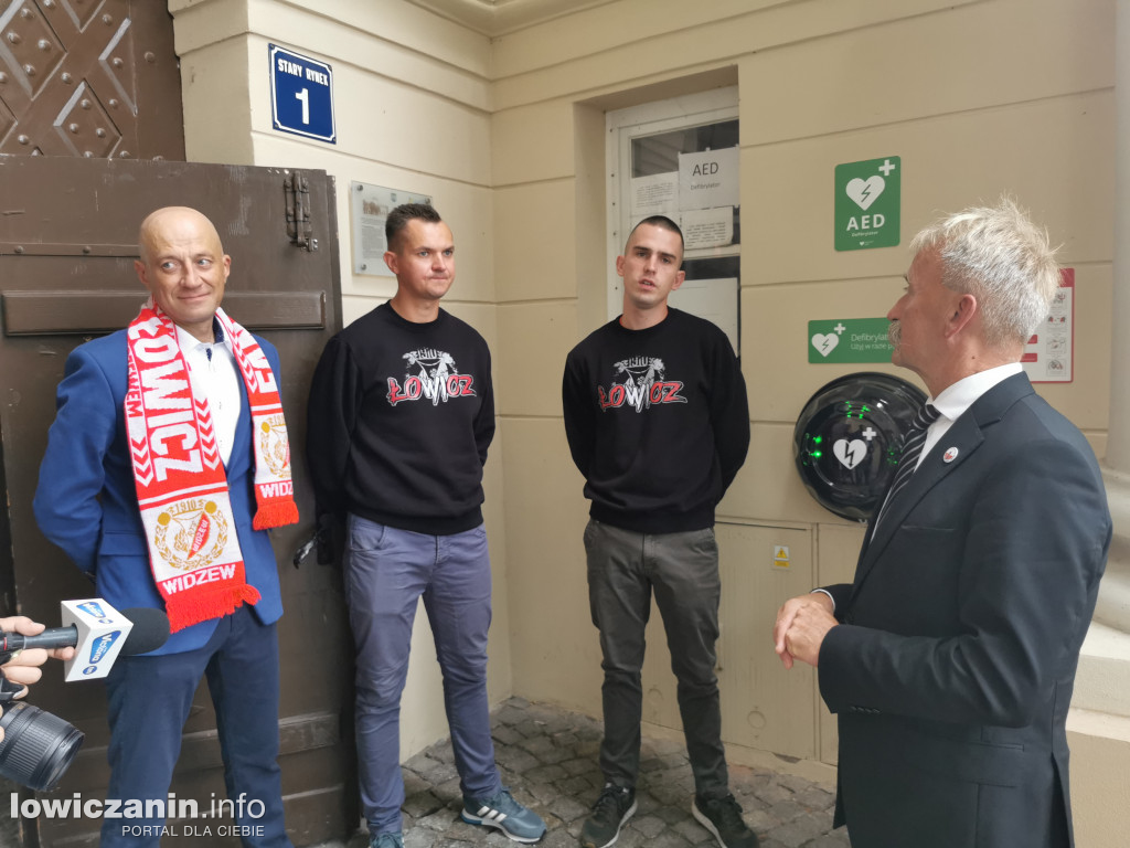 Łowicz zyskał pierwszy defibrylator AED!