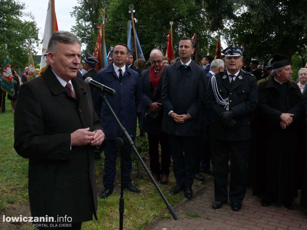 Główni politycy PSL na odsłonięciu pomnika Witosa