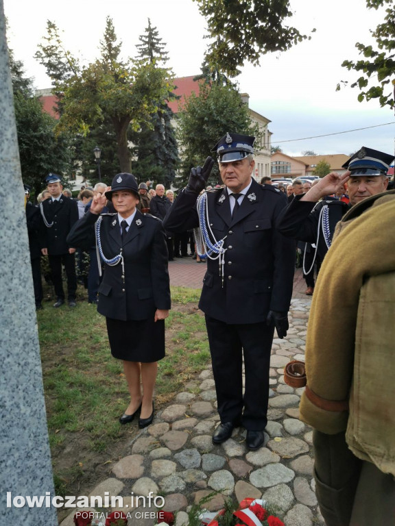 Główni politycy PSL na odsłonięciu pomnika Witosa