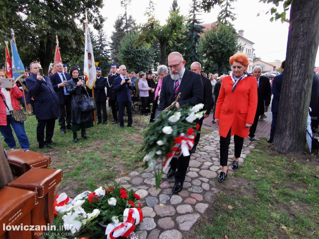 Główni politycy PSL na odsłonięciu pomnika Witosa
