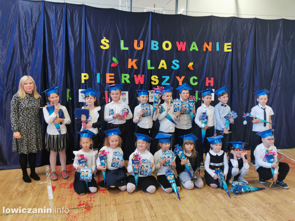 Ślubowanie w SP 4 w Łowiczu