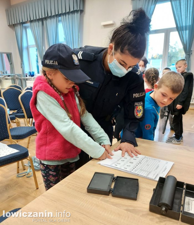 Policjanci na Nocy Bibliotek