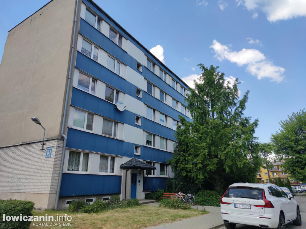 Docieplenie bloku nr 10 na Dąbrowskiego
