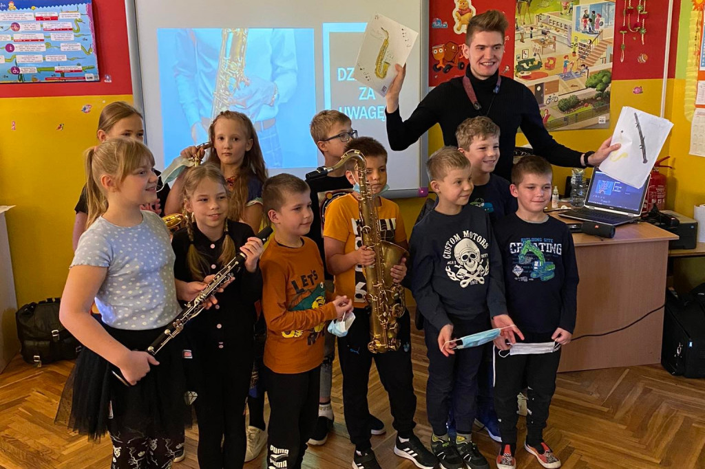 Audycja muzyczna w SP Niedźwiada