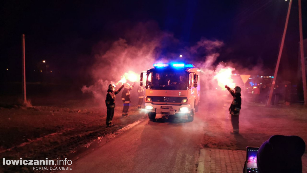 Mercedes Atego dojechał do OSP Złaków Borowy.