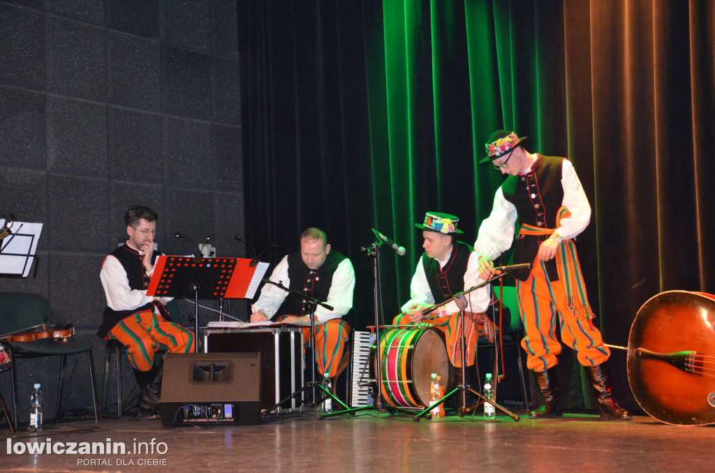  Noworoczny koncert zespołu Koderki w Łowiczu