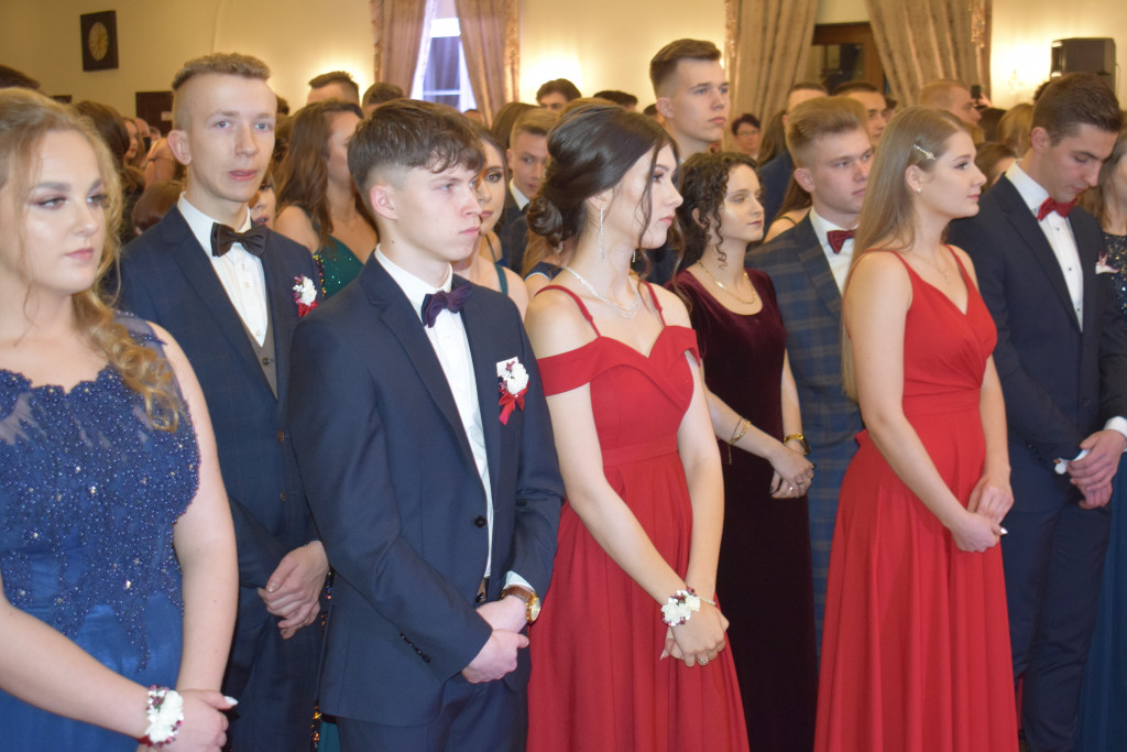 Studniówka I LO w Łowiczu 2022