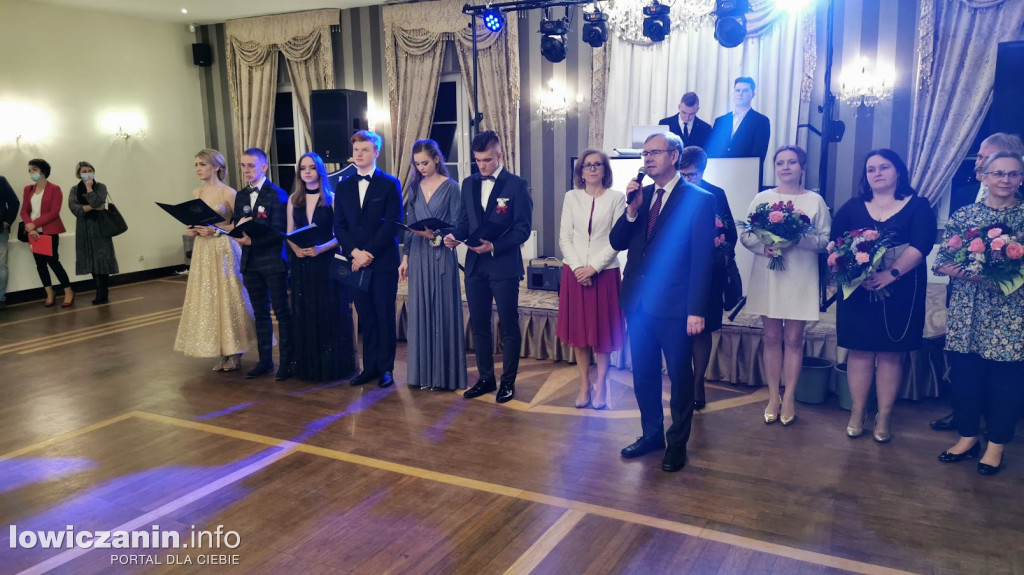 Studniówka I LO w Łowiczu 2022