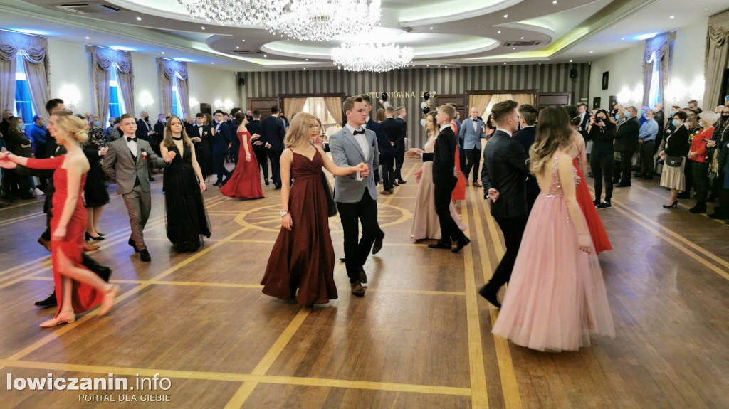 Studniówka I LO w Łowiczu 2022