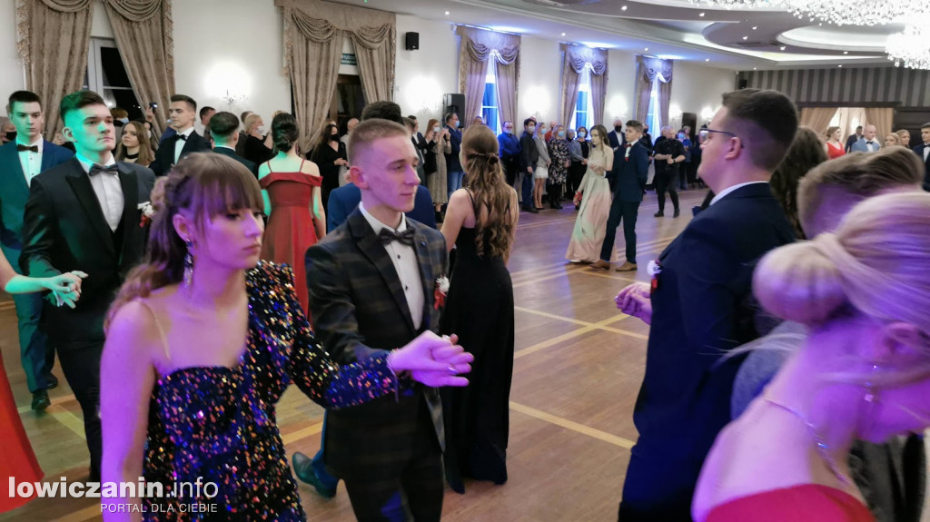 Studniówka I LO w Łowiczu 2022