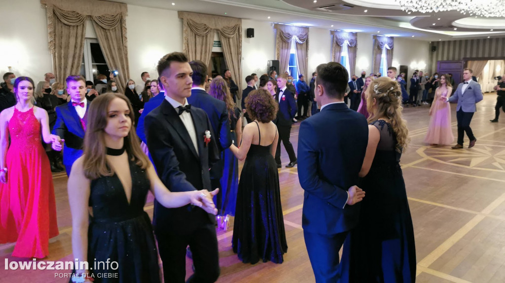 Studniówka I LO w Łowiczu 2022