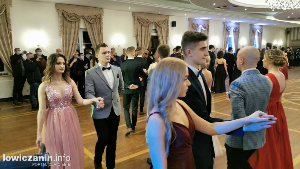 Studniówka I LO w Łowiczu 2022