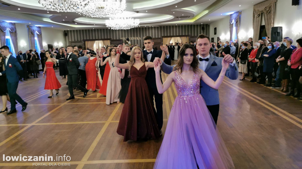 Studniówka I LO w Łowiczu 2022