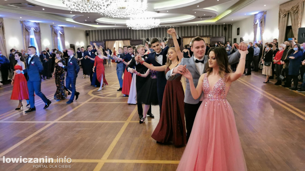 Studniówka I LO w Łowiczu 2022