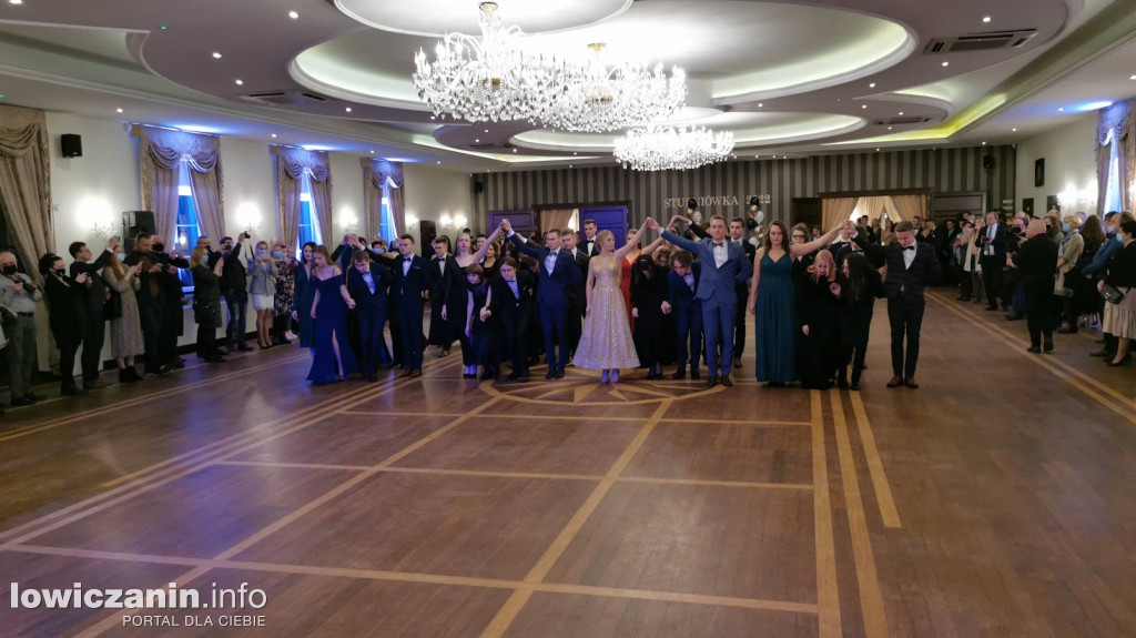 Studniówka I LO w Łowiczu 2022