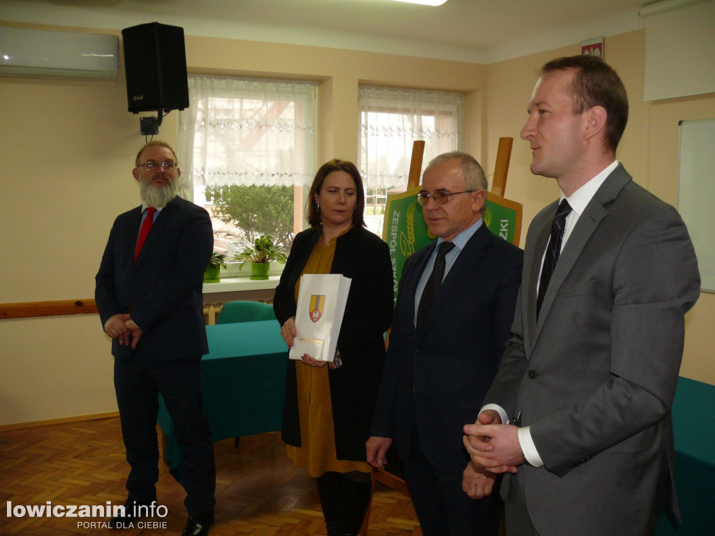Ile dostaną stypendyści? Nie dużo, ale i tak są zadowoleni