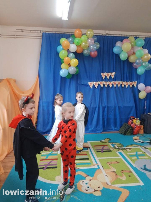 Bajkowy bal karnawałowy w przedszkolu w Żychlinie.