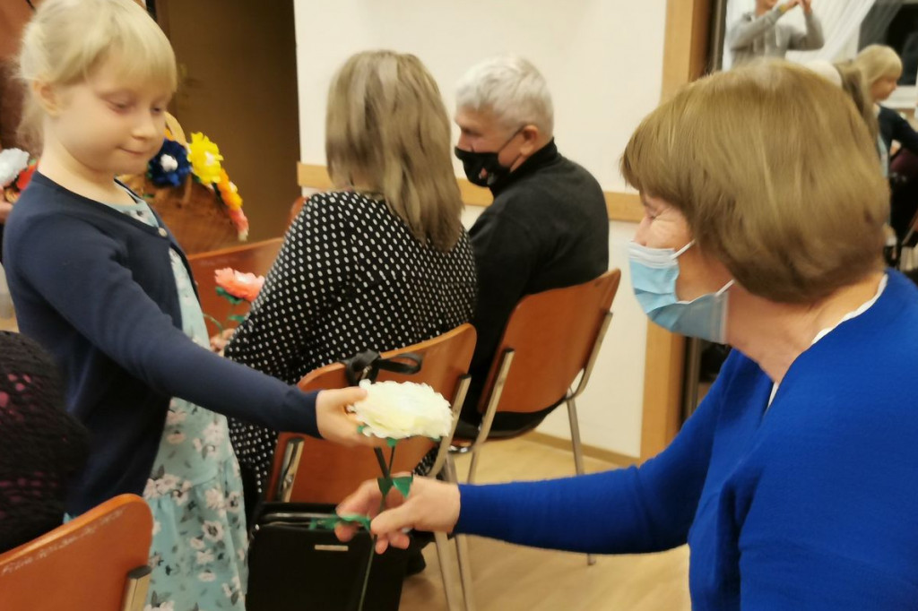 W Bobrownikach Krzewina wystąpiła dla babć i dziadków