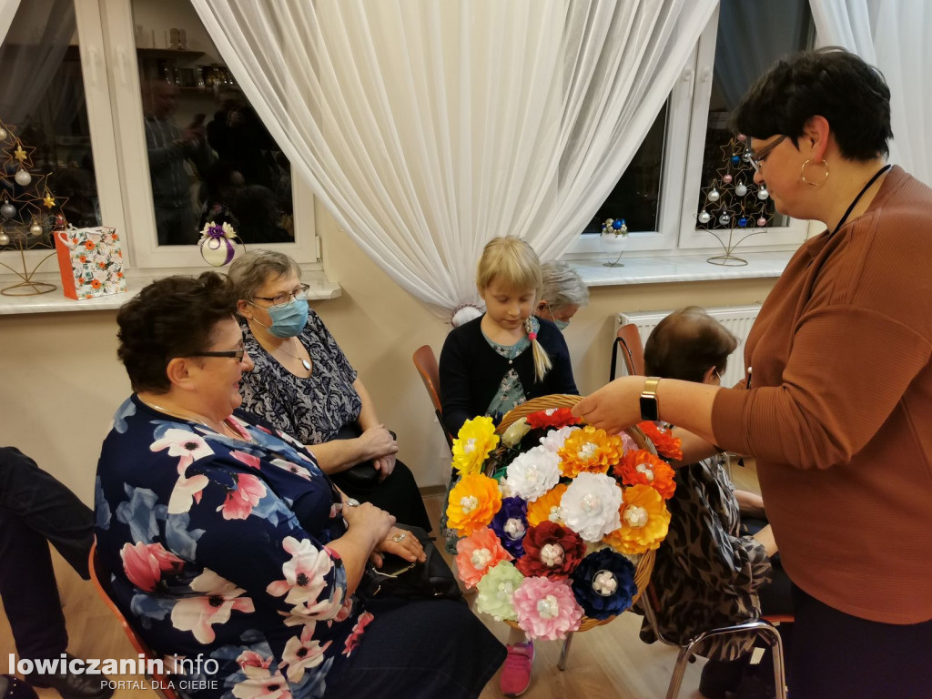 W Bobrownikach Krzewina wystąpiła dla babć i dziadków