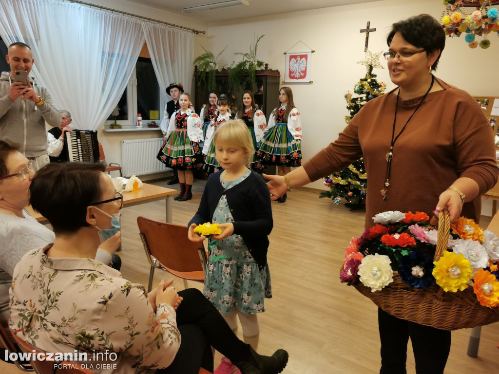 W Bobrownikach Krzewina wystąpiła dla babć i dziadków