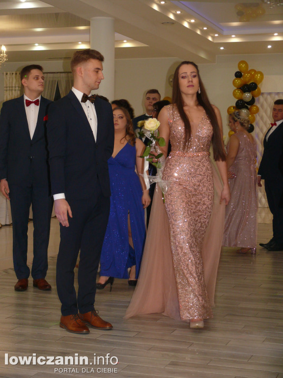 Bal studniówkowy maturzystów z ZS nr 1 w Bratoszewicach