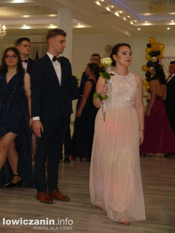 Bal studniówkowy maturzystów z ZS nr 1 w Bratoszewicach