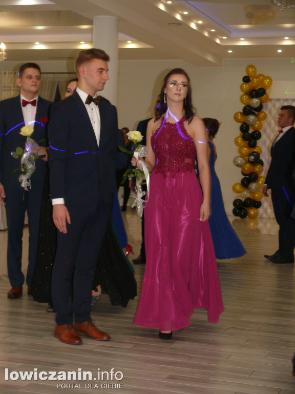 Bal studniówkowy maturzystów z ZS nr 1 w Bratoszewicach