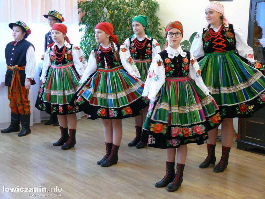 Krzewina zdjęcia z 2019 i 2022 roku