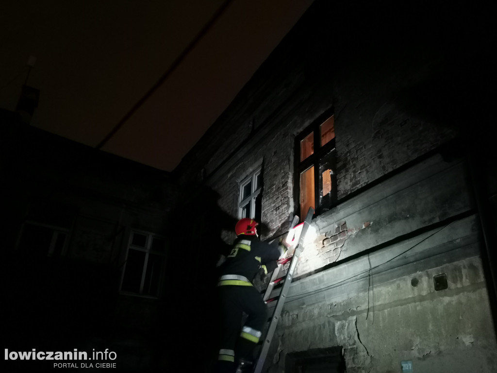 Pożar kamienicy w Łowiczu