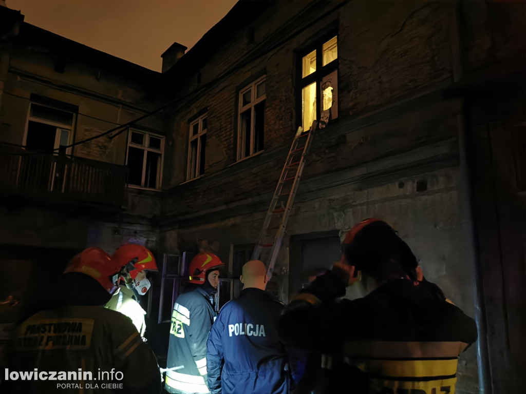 Pożar kamienicy w Łowiczu