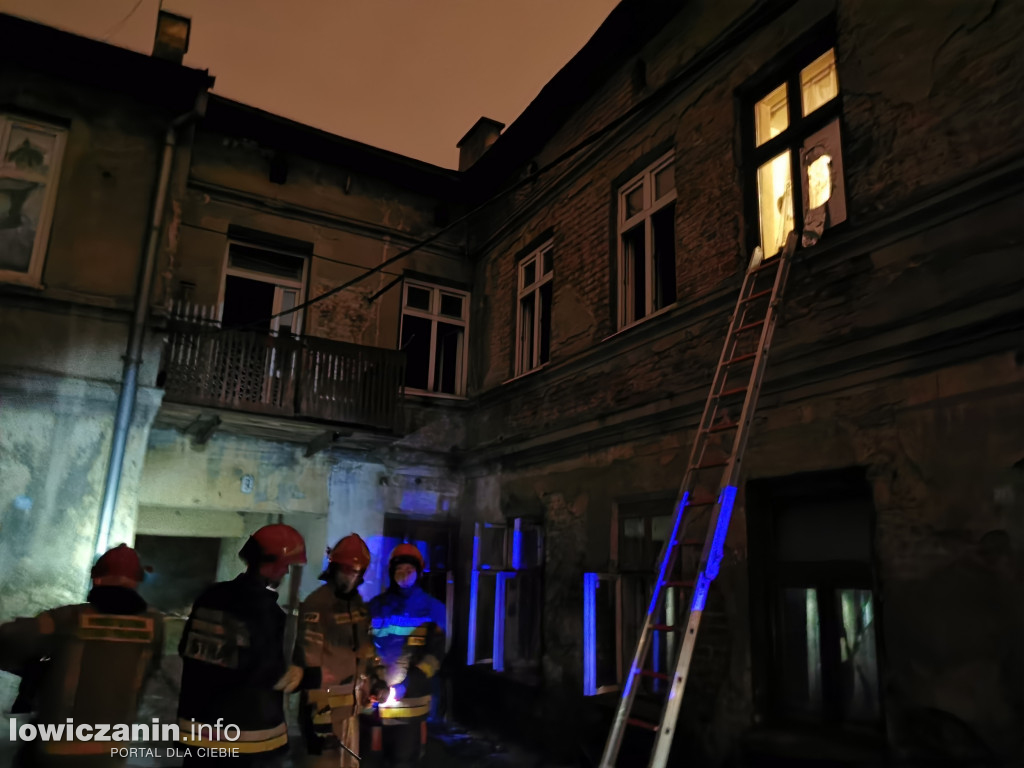 Pożar kamienicy w Łowiczu