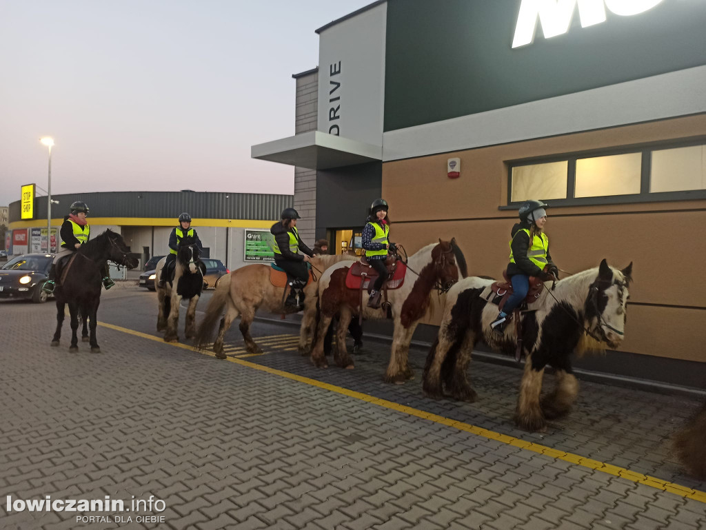 Konna przejażdżka do McDonald’s w Łowiczu