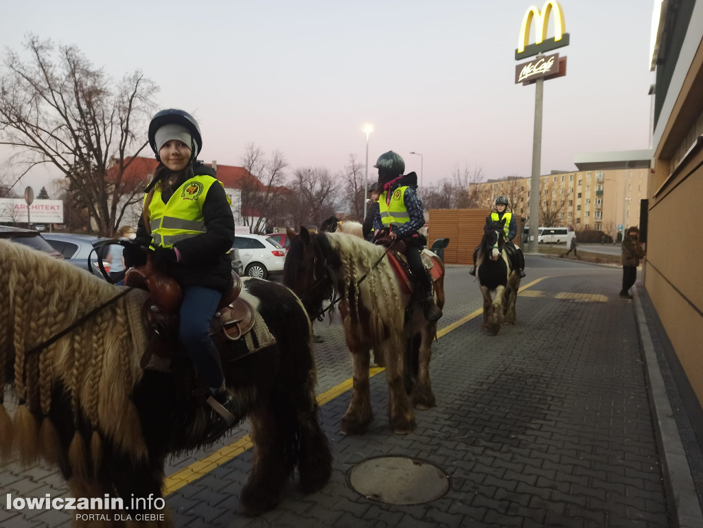 Konna przejażdżka do McDonald’s w Łowiczu