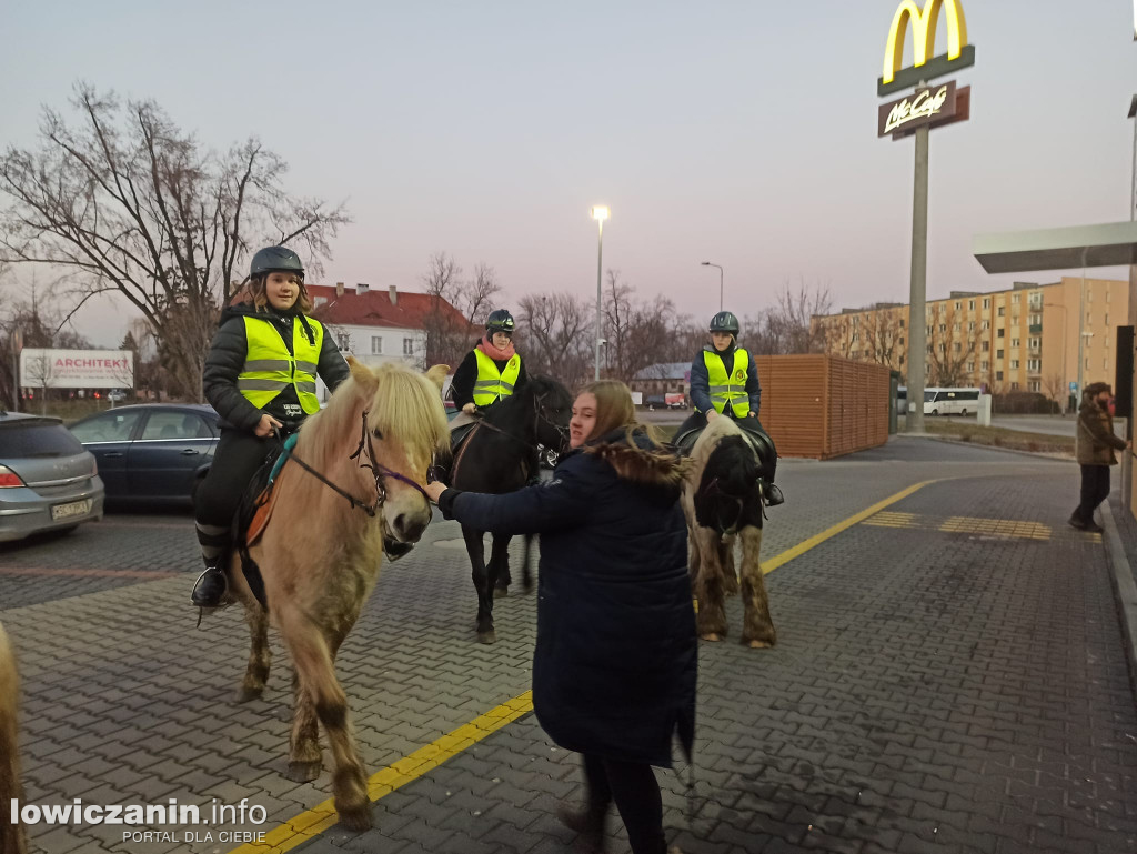 Konna przejażdżka do McDonald’s w Łowiczu