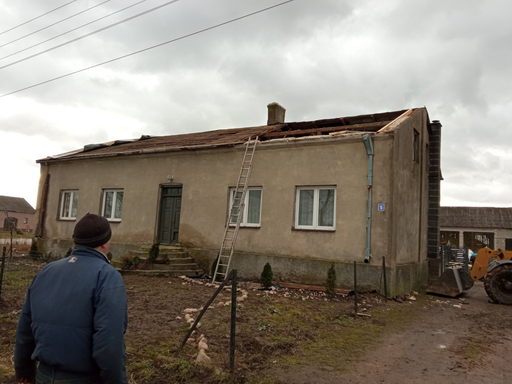 Skutki nawałnicy w gminie Kiernozia i w Goleńsku