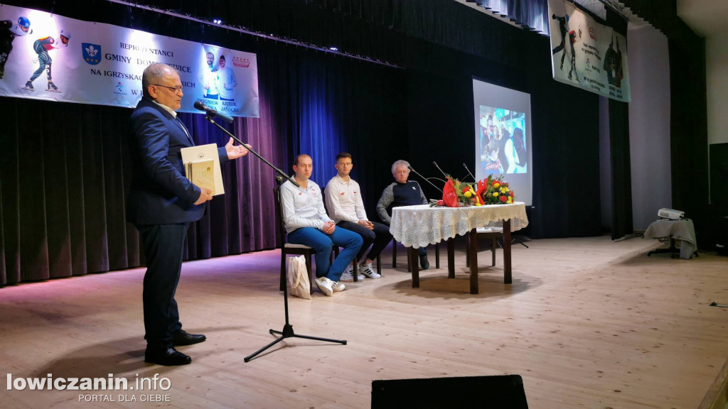 Powitanie Zbigniewa Bródki i Artura Janickiego