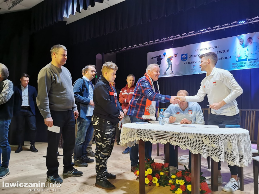 Powitanie Zbigniewa Bródki i Artura Janickiego