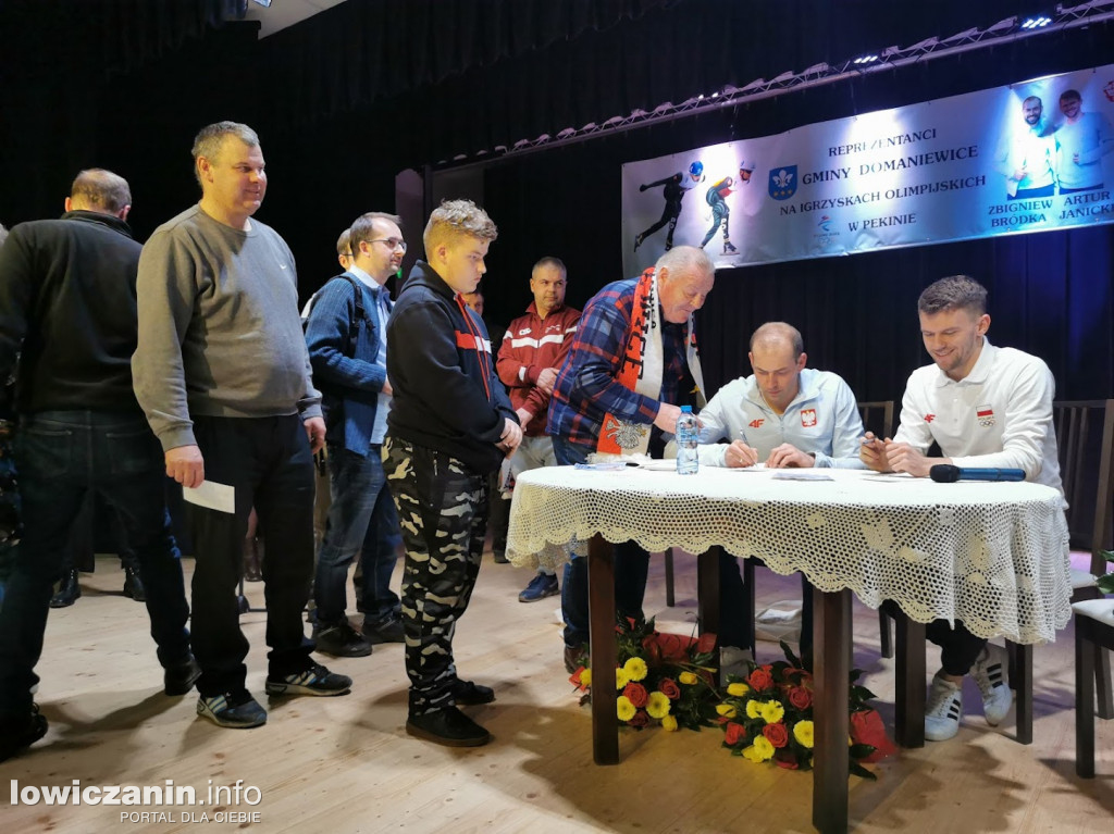 Powitanie Zbigniewa Bródki i Artura Janickiego