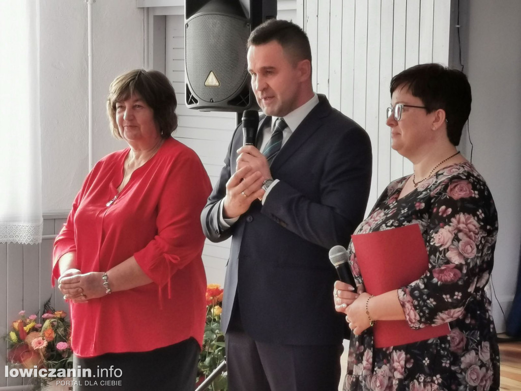 Chąśno. Panowie odśpiewali paniom z KGW 