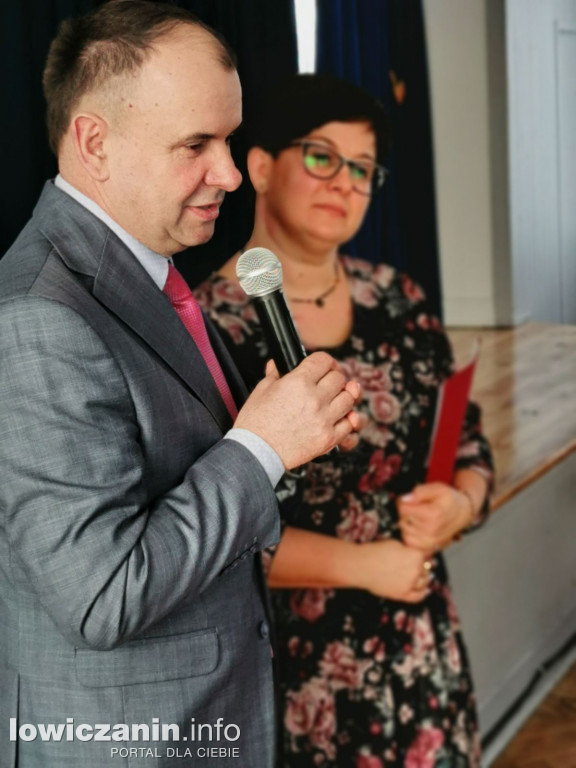 Chąśno. Panowie odśpiewali paniom z KGW 